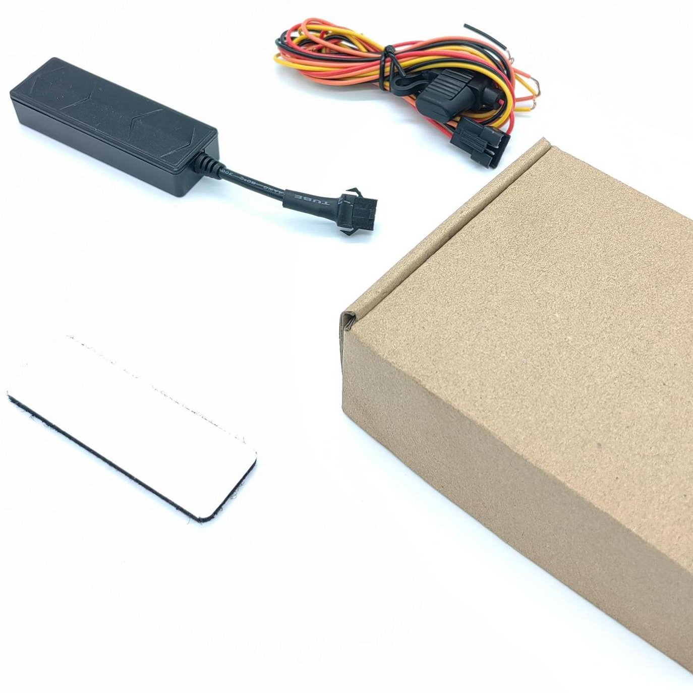 TV100 CAT1-CN GPS Car tracker ACC Detection Over Speed Alarm Real-time Update Positioning Car and Motorcycle tracker